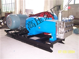 W3080三(sān)柱塞高(gao)壓泵