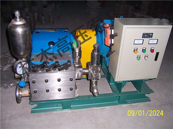 三柱(zhu)塞高壓泵